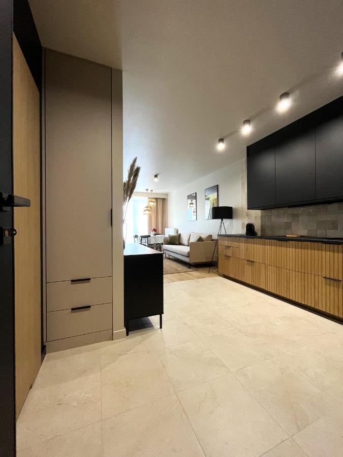 Wyszynskiego Apartment - Self Check-In 20H - Parking &Lift Wroclaw Dış mekan fotoğraf